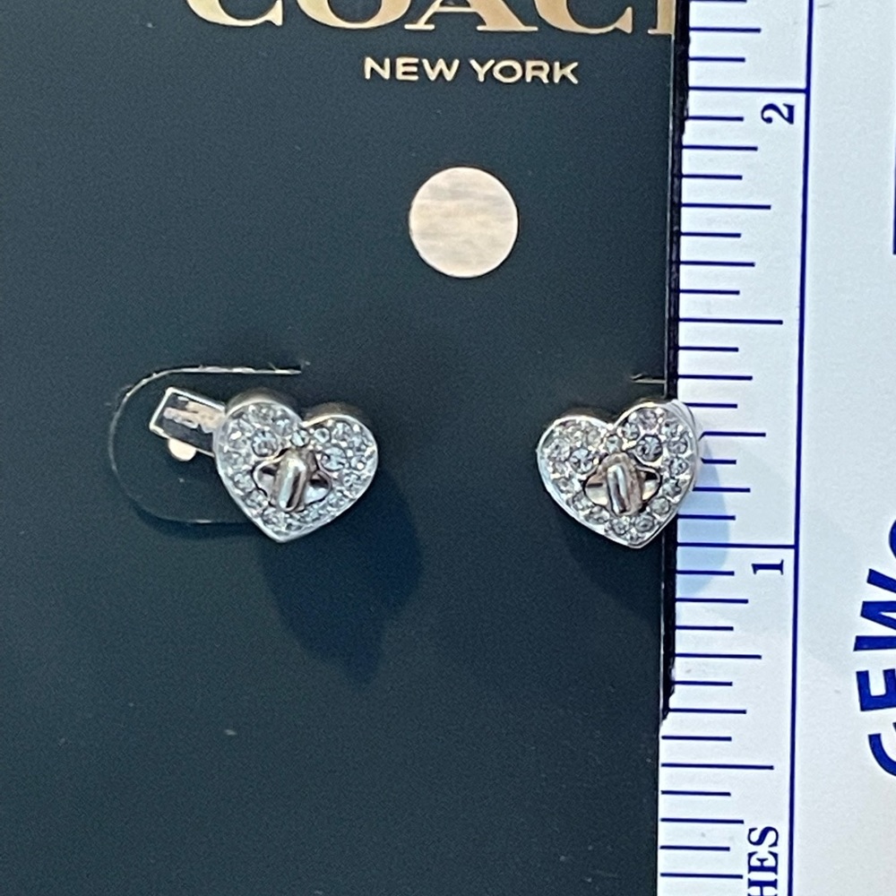 BNWT Heart Coach Post Earrings - Picture 3 of 7